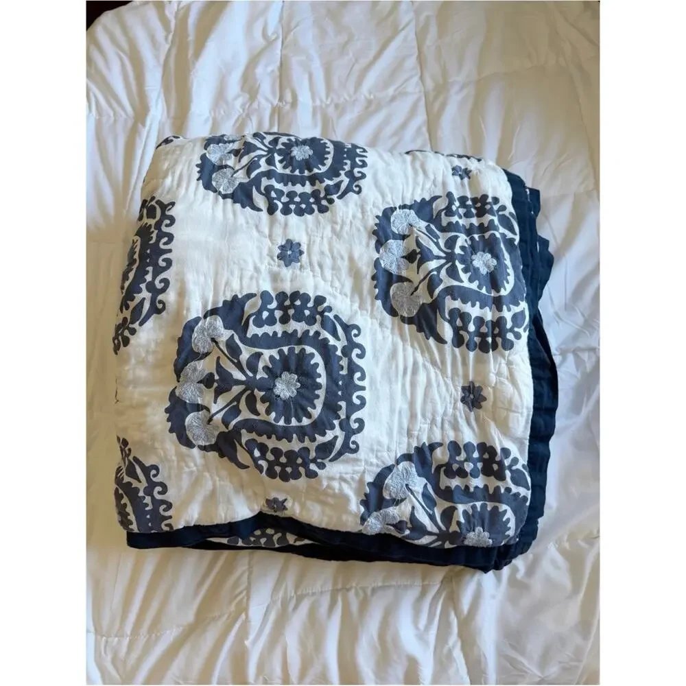 Serena and Lily Suzani Quilt in Navy Full/Queen